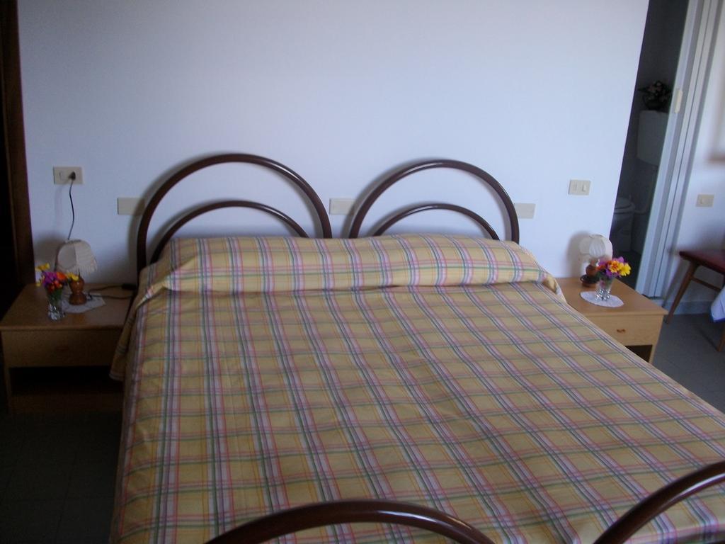 Hotel Alberta Massa  Habitación foto